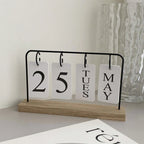 Aeris Home – Jour Flip Calendar