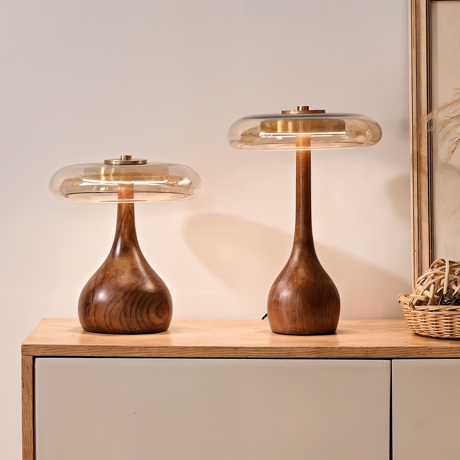Aeris Home – Sablier Wood Lamp