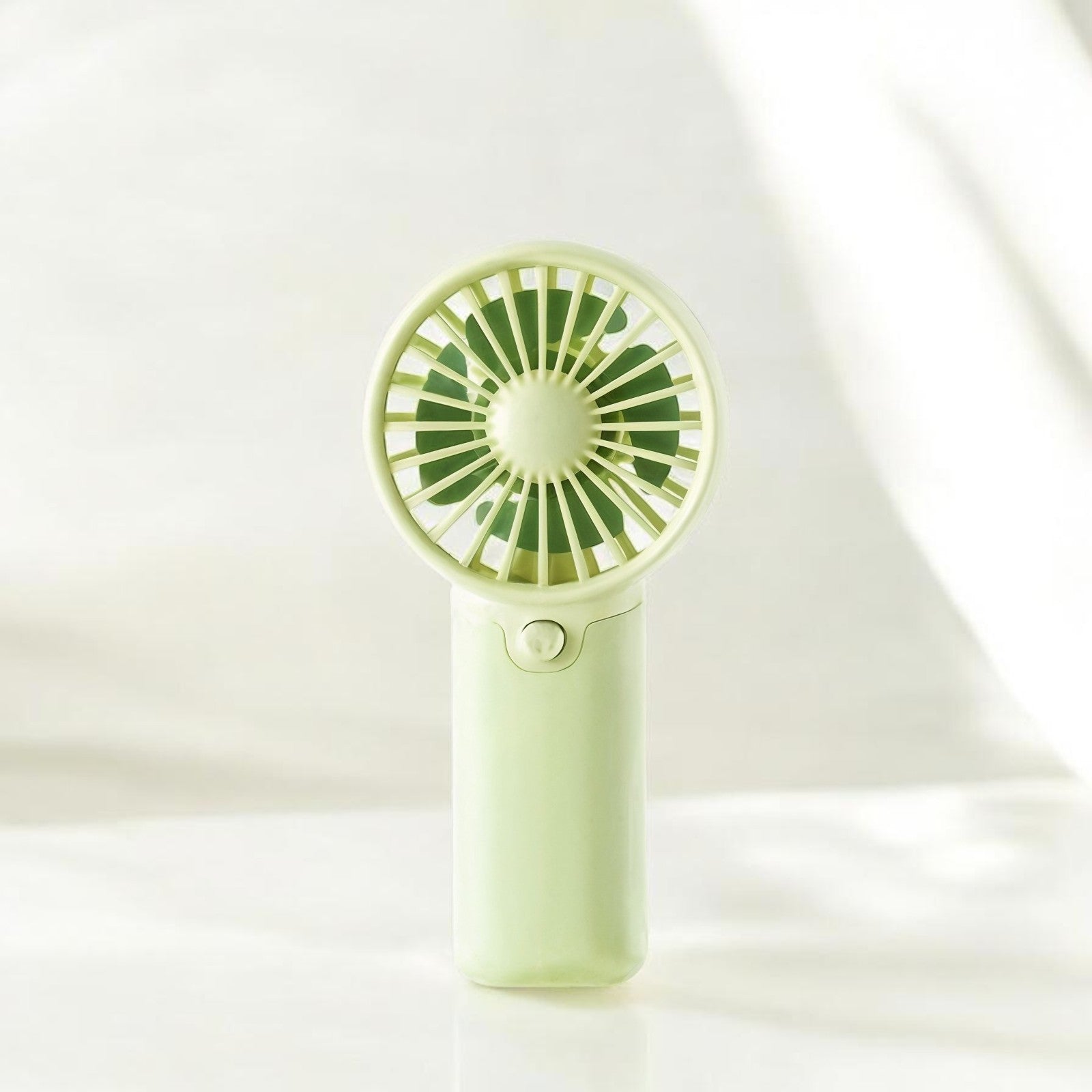 Aeris Home – Brise Handheld Fan